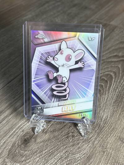 Reliable Rat - 2026 VeeFriends Topps Chrome, Pearl Refractor 24/30
