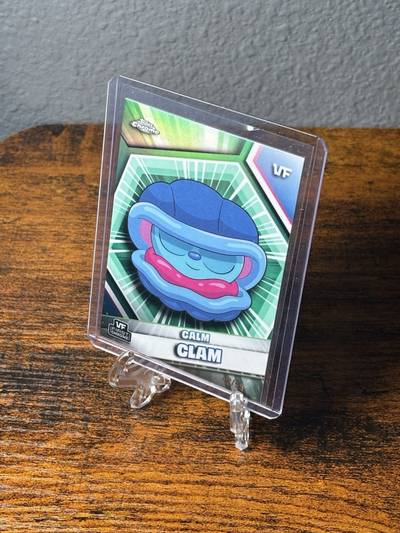 Calm Clam - 2026 VeeFriends Topps Chrome, VF Green Refractor /99