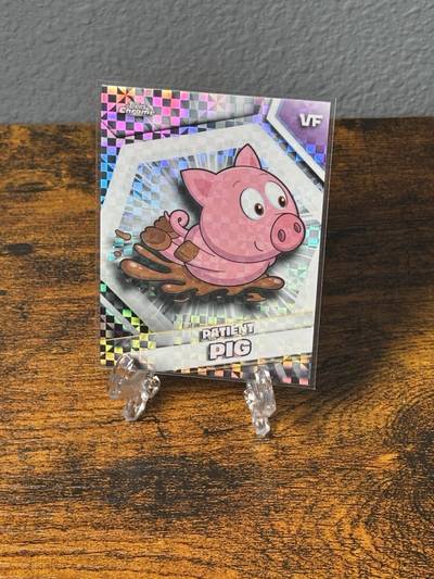 Patient Pig - 2026 VeeFriends Topps Chrome, Base X Refractor (Mega Only)