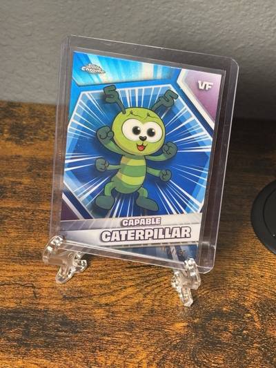 Capable Caterpillar - 2026 VeeFriends Topps Chrome, Blue Refractor /150