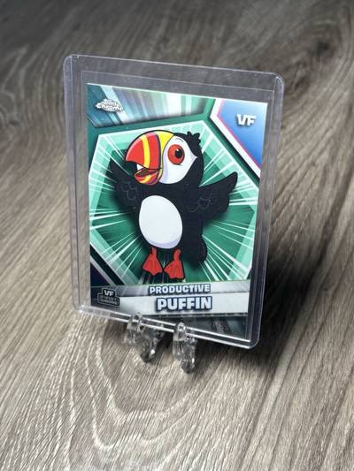 Productive Puffin - 2026 VeeFriends Topps Chrome, VF Green Refractor 81/99