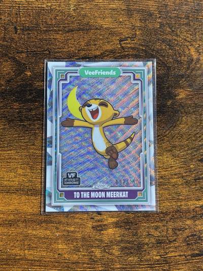 To the Moon Meerkat - 2025 VeeFriends Topps Chrome, Wave Refractor 92/150