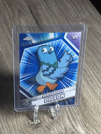 Persuasive Pigeon - 2026 VeeFriends Topps Chrome, Blue Refractor 100/150